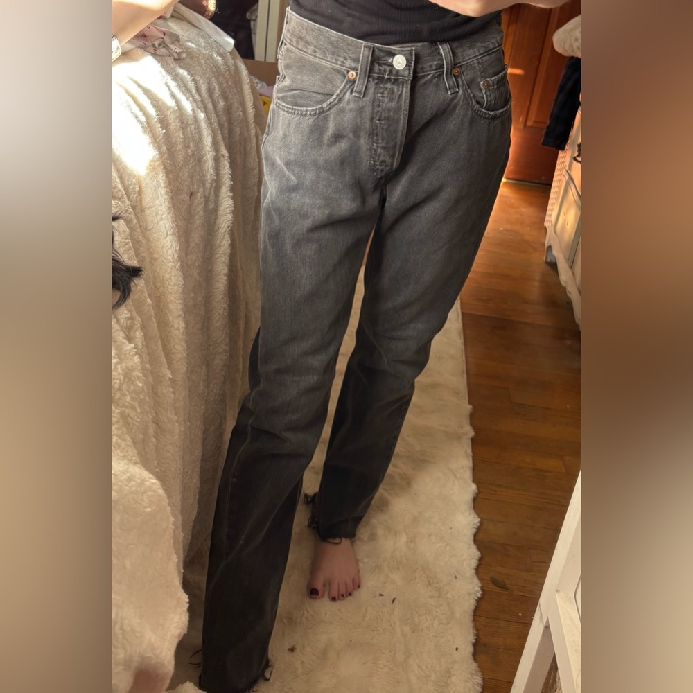 Levi's Women's Boyfriend Jeans in Washed Gray
